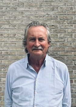 Dr.  De Pauw Dirk